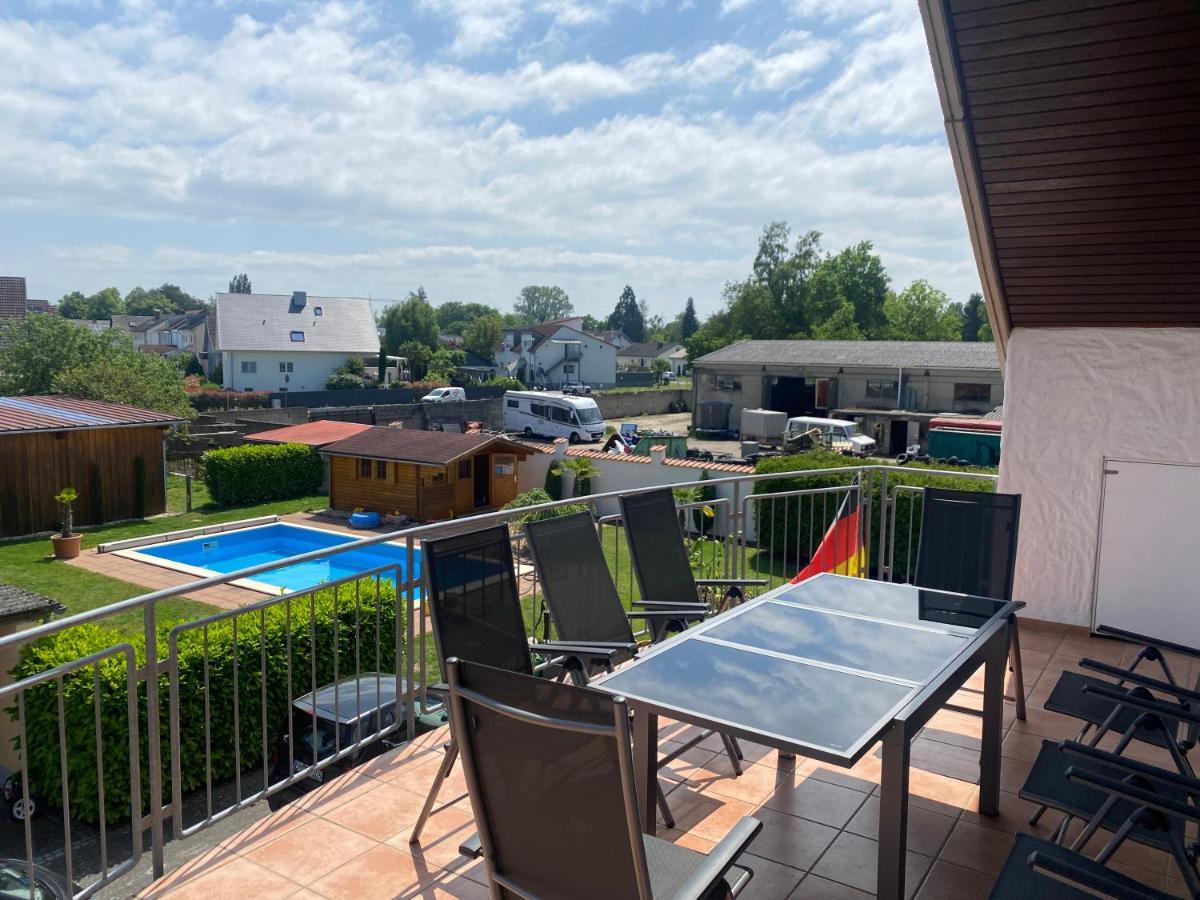 Ferienwohnungen Zur Elz - Traumhafte 160 Qm Wohnung Mit Pool Und Garten Naehe Des Europaparks 卡伯尔-格拉芬豪森 外观 照片